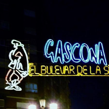 Incluye Parking!Gascona Oviedo, Luminoso, Acogedor Lejlighed Eksteriør billede
